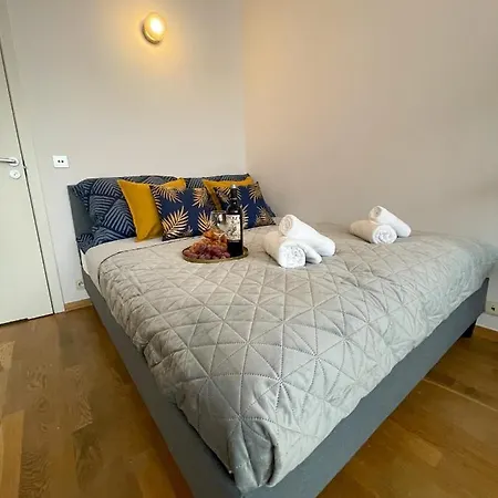 Wiejska 14 - 500m Od Sejmu Rzeczypospolitej - 450m Do Ambasady - Smart Tv - Wifi - W Pelni Wyposazona Kuchnia *