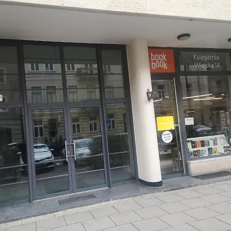 Wiejska 14: Smart Center Near Parliament